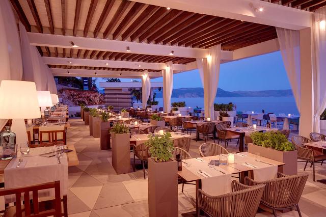 valamar-girandella-resort-sundance-beach-club-restaurant_05-02-2024-131358.jpg
