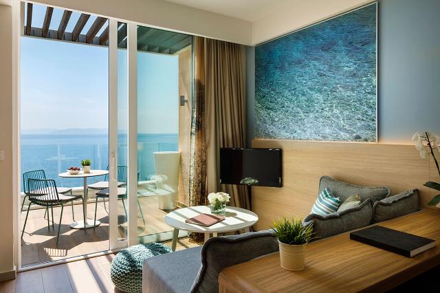 valamar-girandella-resort-superior-family-suite-with-balcony-seaview_05-02-2024-131402.jpg